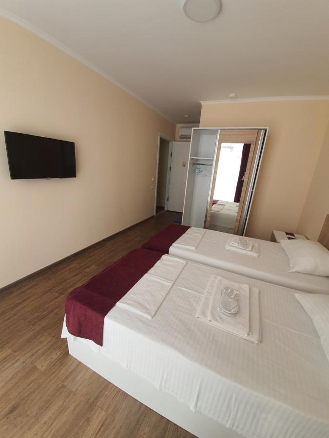 Blossom Hotel 바투미 외부 사진