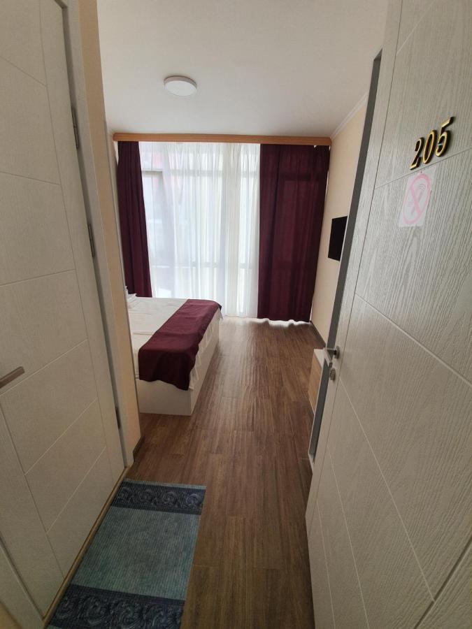 Blossom Hotel 바투미 외부 사진