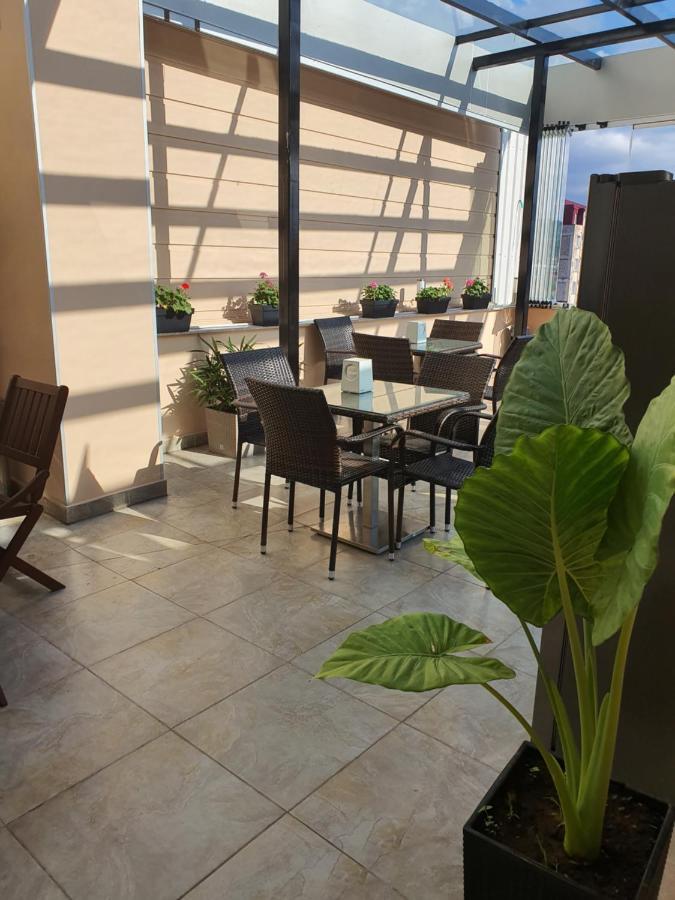 Blossom Hotel 바투미 외부 사진